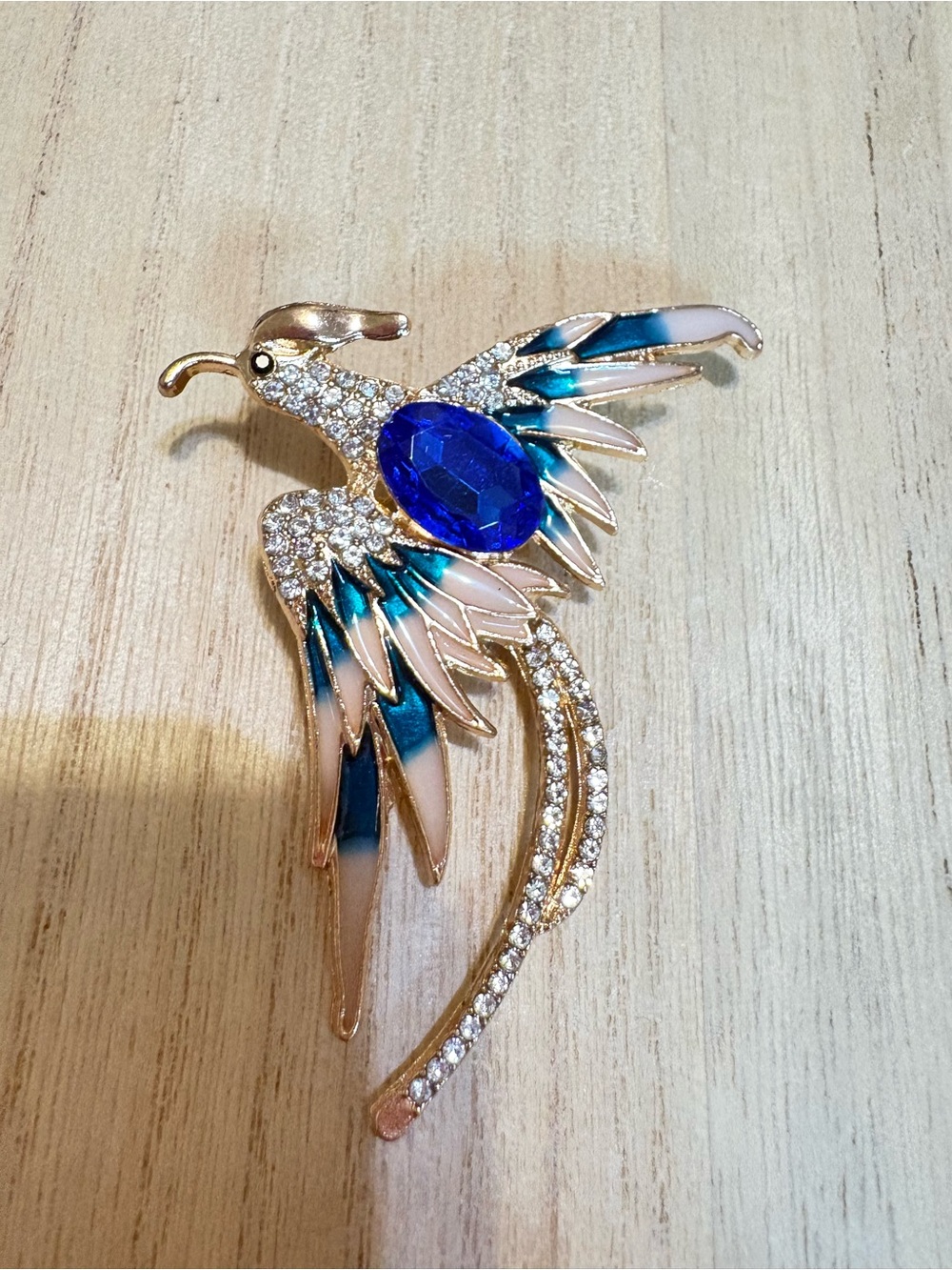 Crystal Blue Parrot Brooch - Elegant Women’s Jewelry